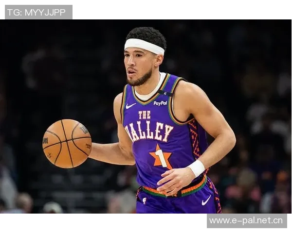 布克高效表现16投10中罚球全中独得31分助球队争胜