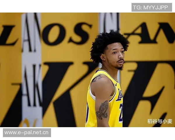 小尼克史密斯回顾湖人媒体日盛况与黄蜂时的鲜明对比