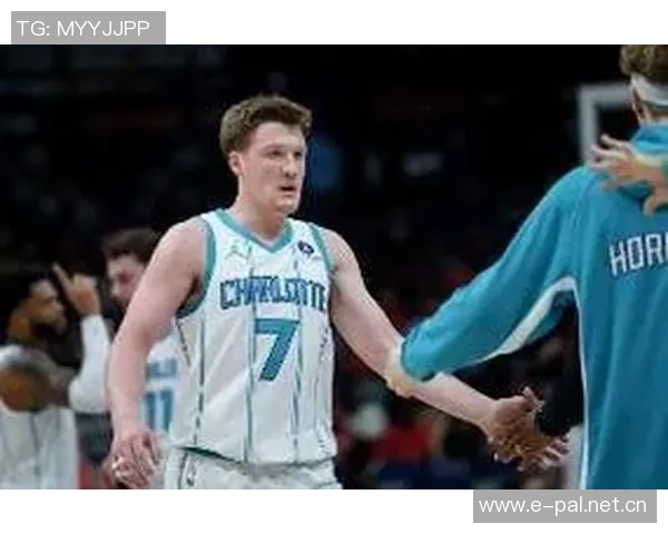 克尼佩尔状态火热近三场场均24分8板三分命中率超高表现引发关注