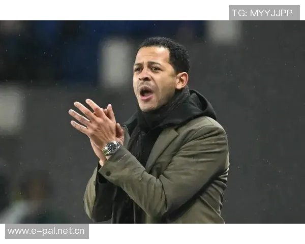 前狼队与伯恩茅斯主帅加里奥尼尔或将接手斯特拉斯堡帅位